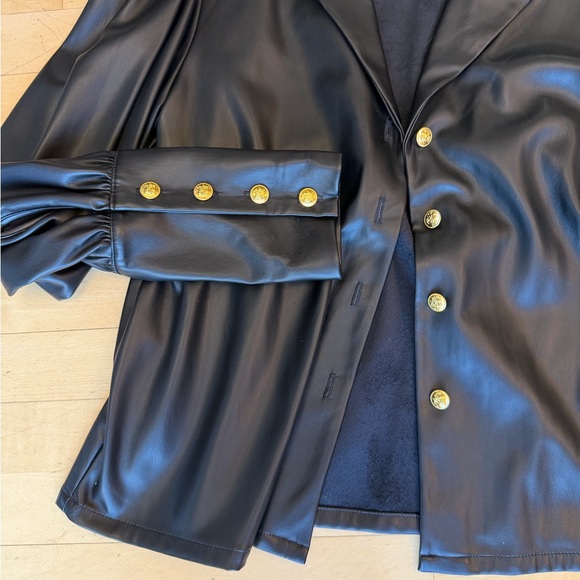 NEW FIFTEEN TWENTY faux leather shirt in black, M, CB2512 - Picture 5 of 8